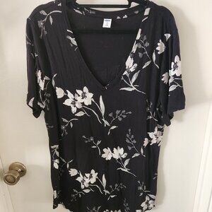 OLD NAVY Luxe V neck Top - Size Large Tall
